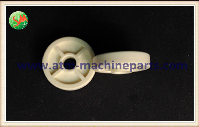De Lezers Plastic Rol van de Sankyokaart in Witte Kleur voor NCR 58xx 66xx Model